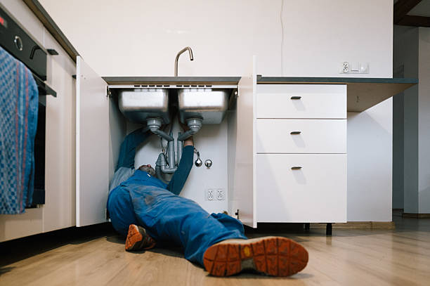 Professional Leak Detection technician working in Muenster, TX